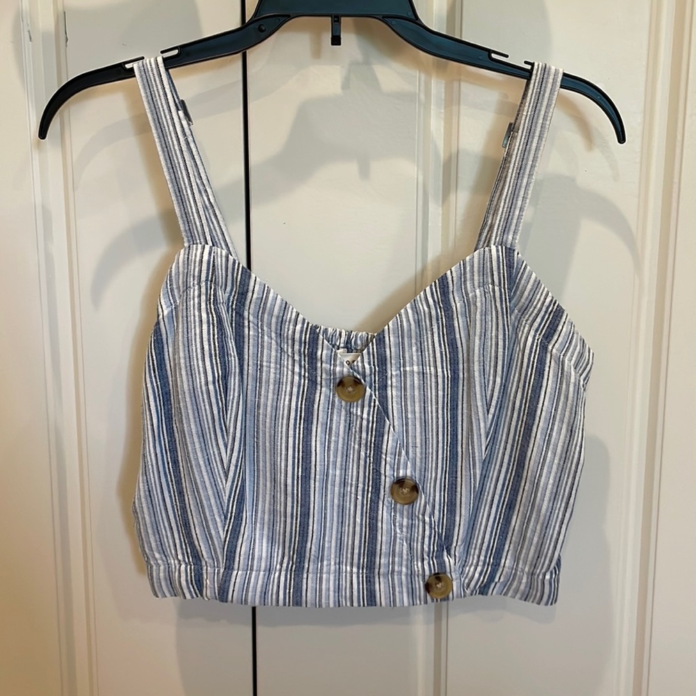Aeropostale womens crop top. Size: S